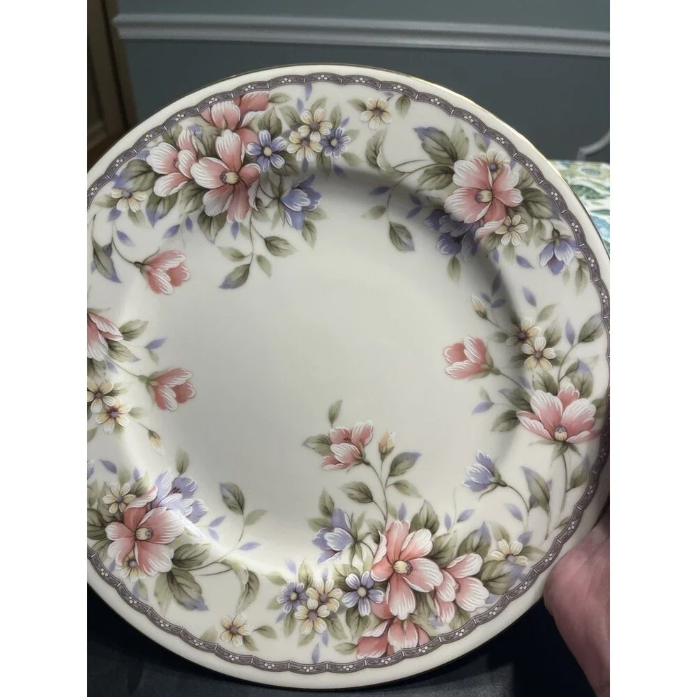 Andrea by Sadek Floral 11” Cake Dessert Plate With Server Spatula